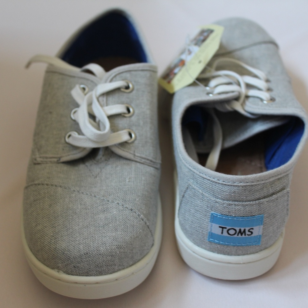 TOMS Paseo Light Grey Chambray sneakers Y Sz 3